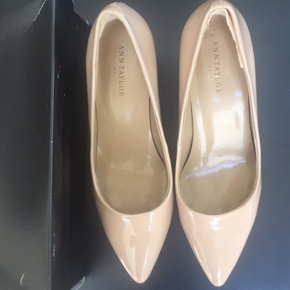 Ann Taylor Nude Pumps 7